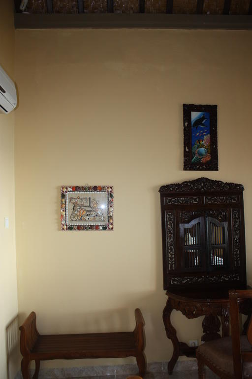 Cleopatra Beach Bungalows Lovina (Bali) Ruang foto
