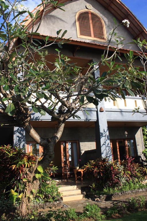 Cleopatra Beach Bungalows Lovina (Bali) Bagian luar foto