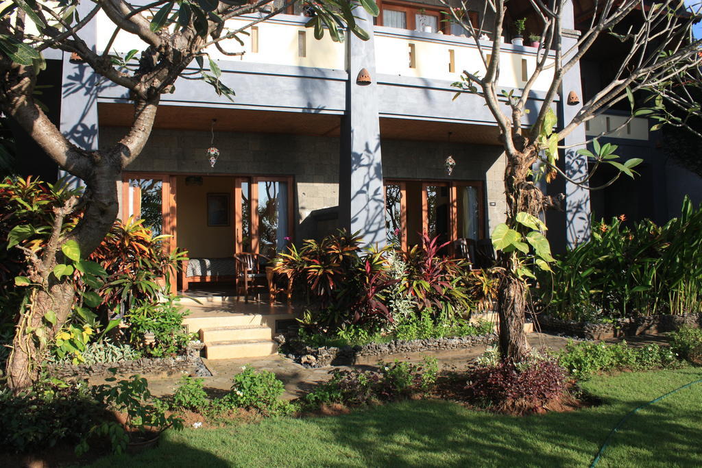 Cleopatra Beach Bungalows Lovina (Bali) Bagian luar foto